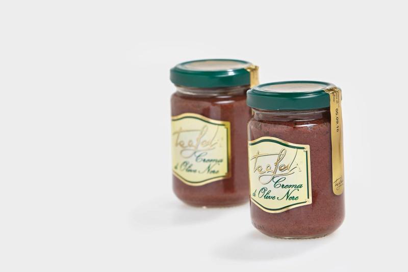 Crema di olive nera