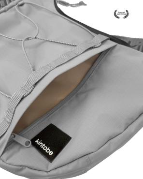 Kintobe HAZE Crossbody Taske - Chrome Grey – billede 2