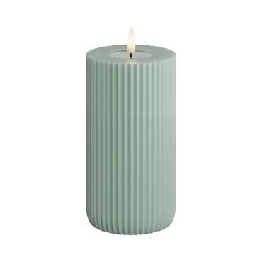 DeluxeHomeart - Solid Stripe LED Bloklys Ø 8 X 15 Cm Salvie grøn