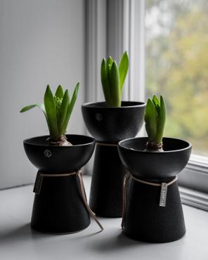 Løgvase stentøj D9 H11 cm sort