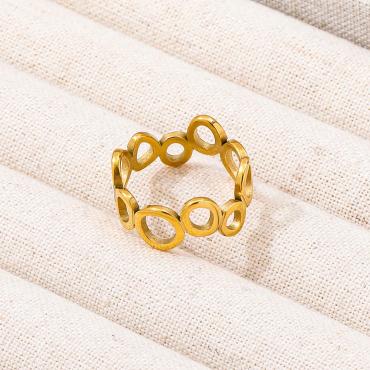 Maria Circle Ring fra Muun Studios. Ringen har et åbent, grafisk design med sammenhængende cirkelformer, der giver et feminint og iøjnefaldende udtryk.